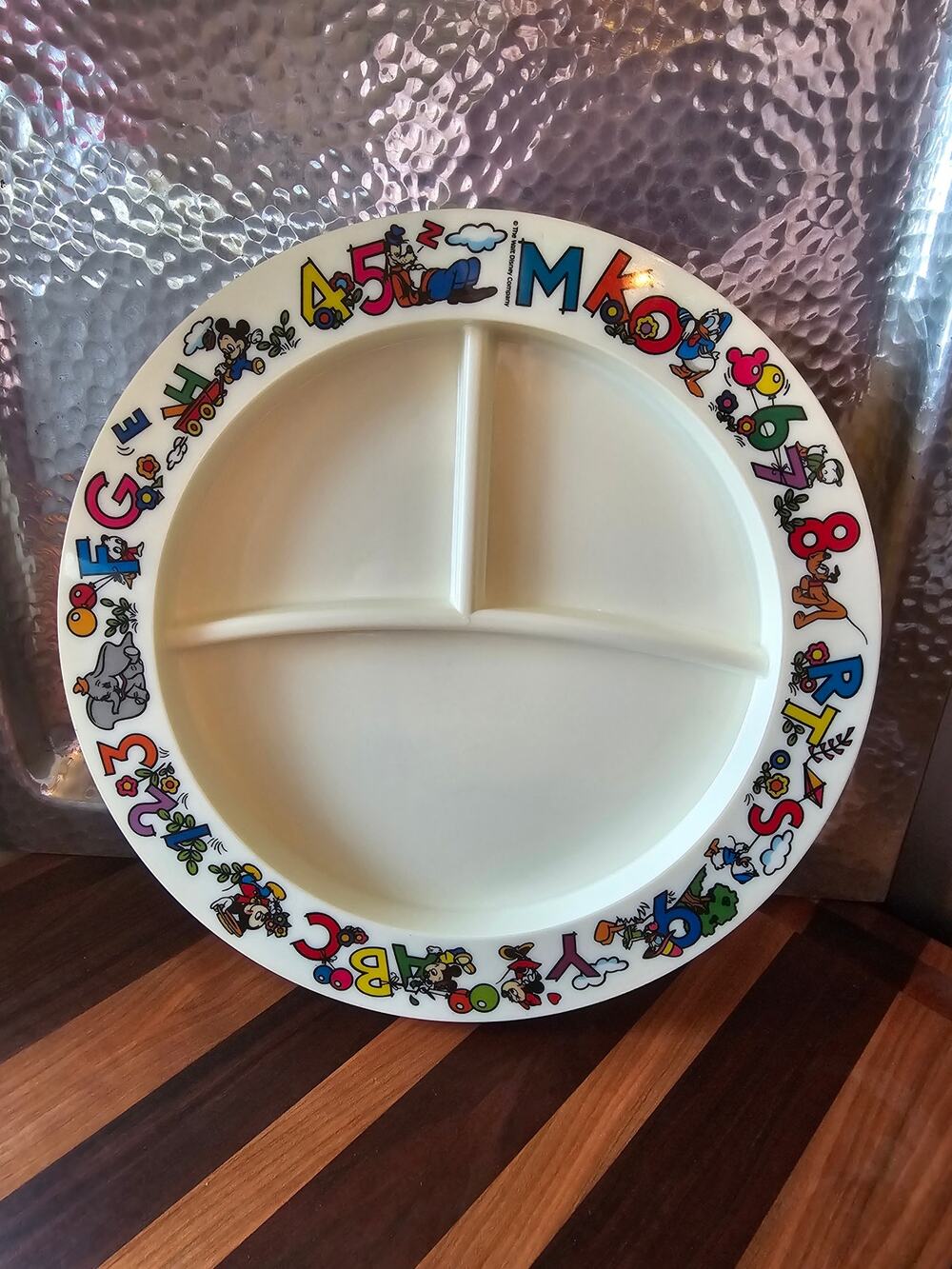 Vintage Superseal Walt Disney Plastic Divided Kids Plates